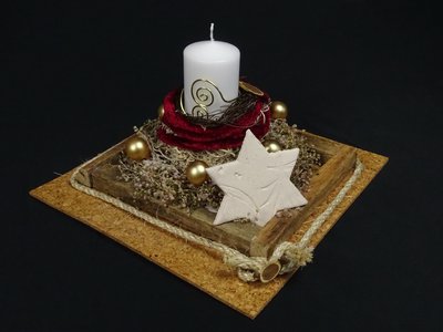 Gestecke auf Korkplatten