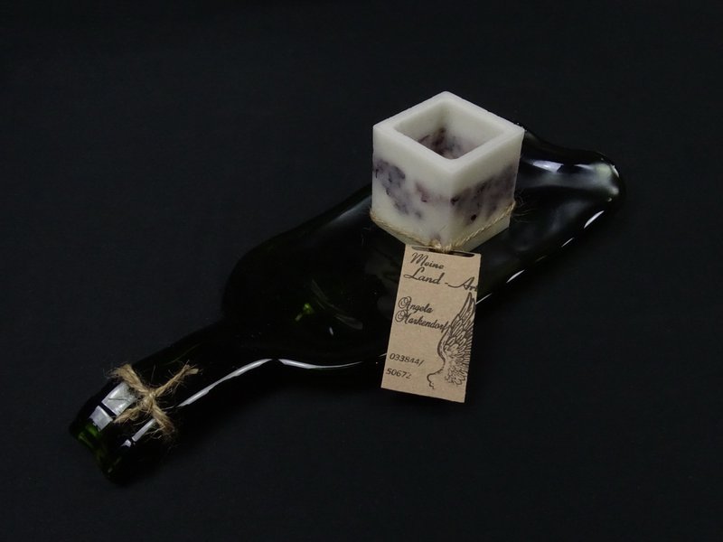 Flaschendeko mit quadratischer Lavendelkerze (Variante)